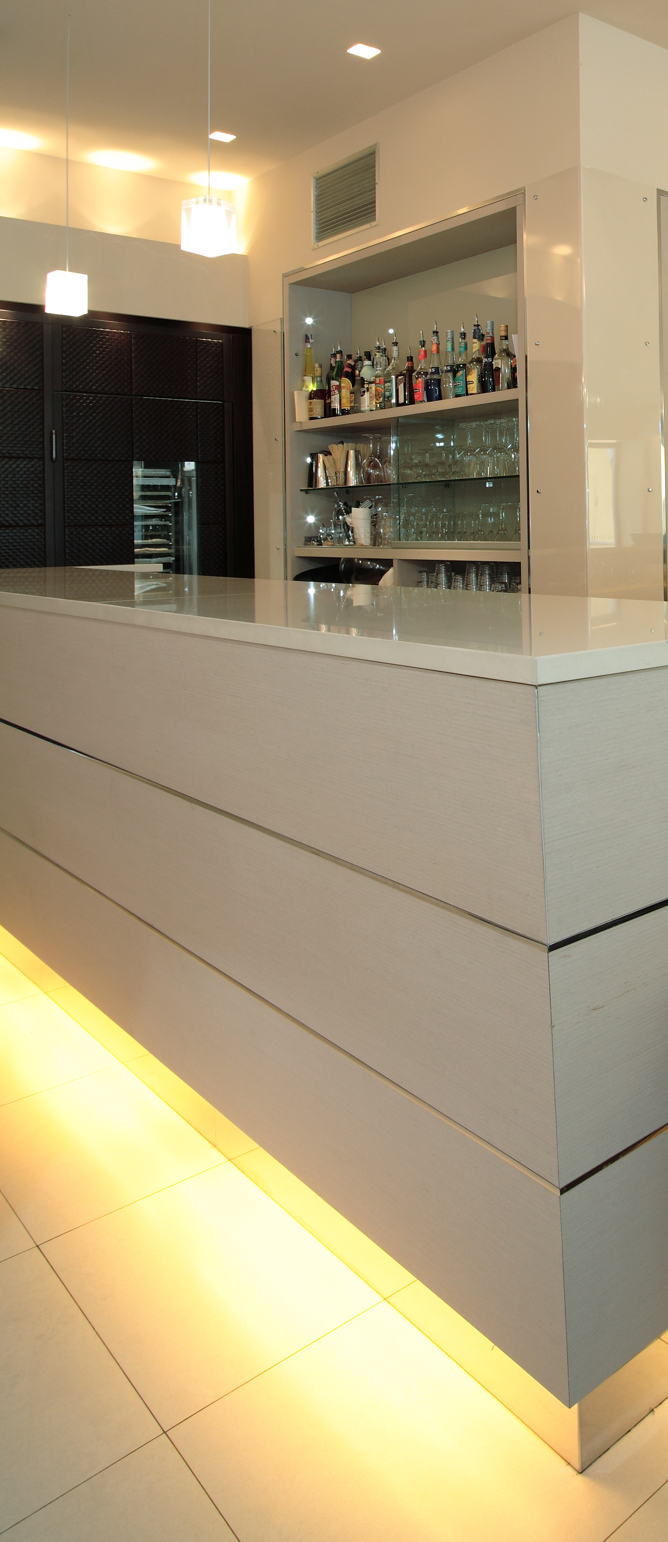 Locali - Concept bar moderno